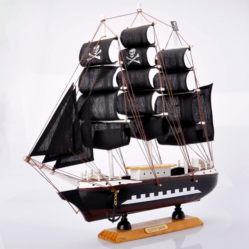 Дерев'яний корабель Парусник 33х32см №07-1 чорні вітрила